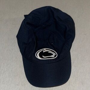 Unisex OS Nike Navy Blue Cap with Embroidered Logo.
